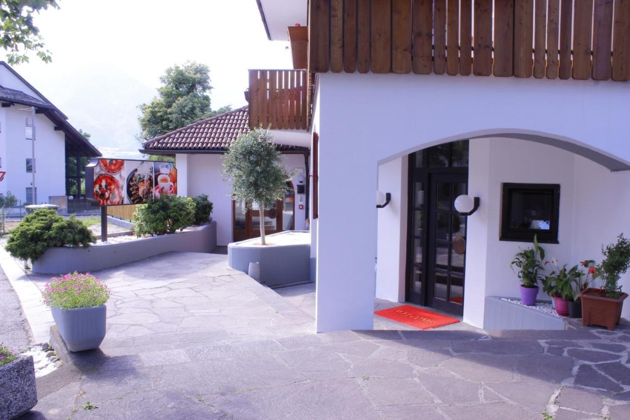 Zur Muehle Hotell Ora / Auer Exteriör bild